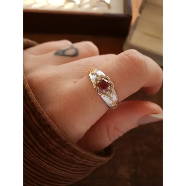 Anel de Odontologia em prata 950