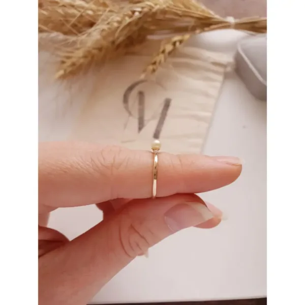 anel de pérola em ouro maciço