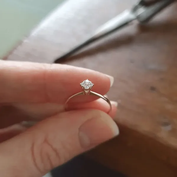 anel em ouro maciço C1