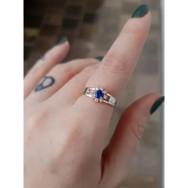 Anel de formatura C16 em ouro maciço