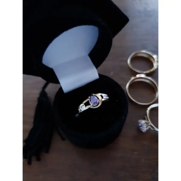 Modelo C165 no curso de pedagogia em ouro maciço