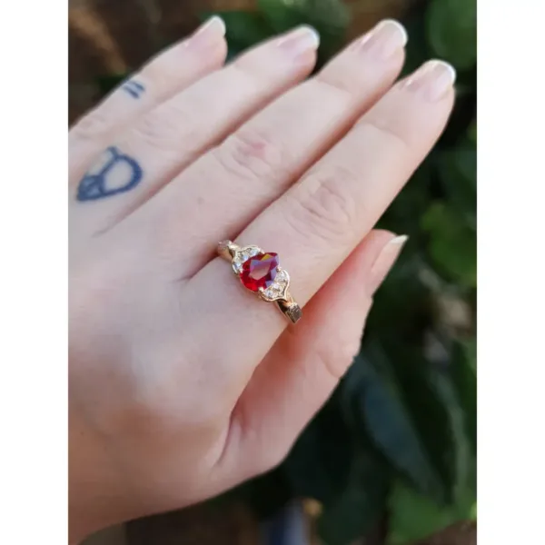 Anel de Direito C160 em ouro maciço